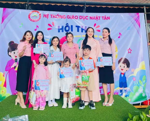 HỘI THI ''MC CÔ VÀ BÉ''
